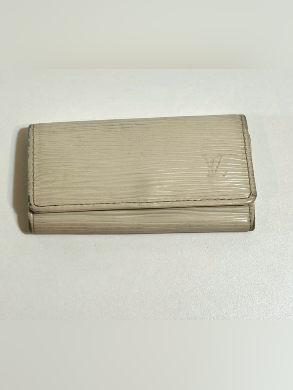 Louis Vuitton Cream Epi Leather Key Holder